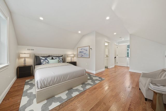 15 Lakeview Ave, Waltham, MA 02451