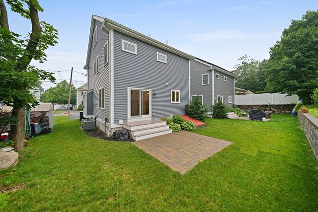 15 Lakeview Ave, Waltham, MA 02451