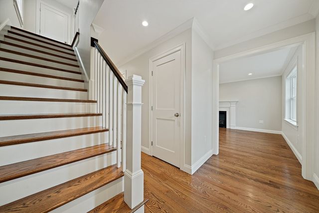 15 Lakeview Ave, Waltham, MA 02451