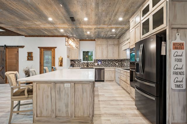 27809 W US Highway 82, Sherman, TX 75092