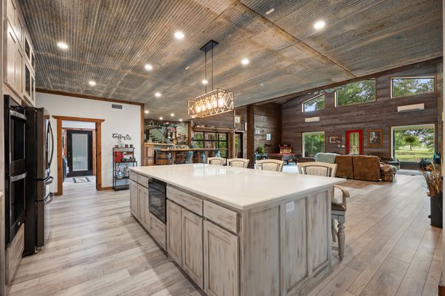 27809 W US Highway 82, Sherman, TX 75092