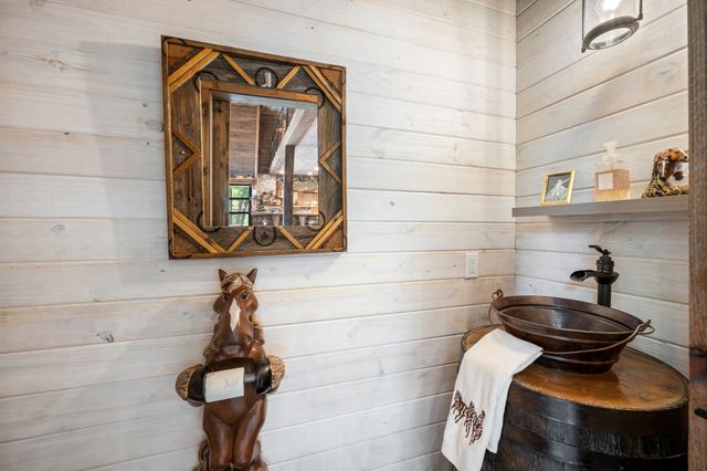 27809 W US Highway 82, Sherman, TX 75092