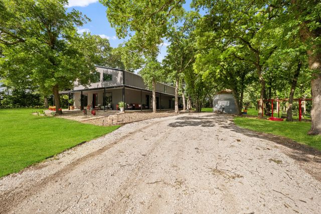 27809 W US Highway 82, Sherman, TX 75092