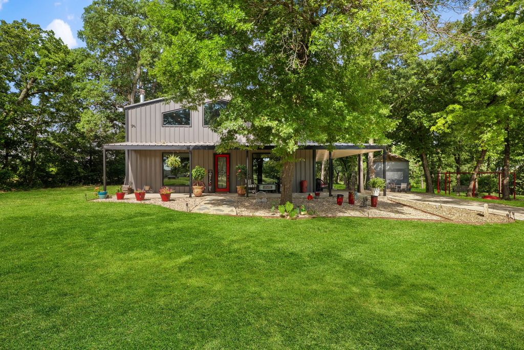 27809 W US Highway 82, Sherman, TX 75092