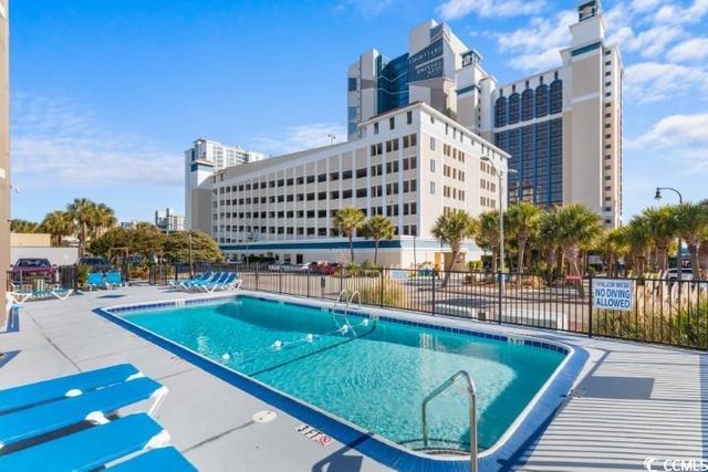 400 20th Ave N Apt 906, Myrtle Beach, SC 29577