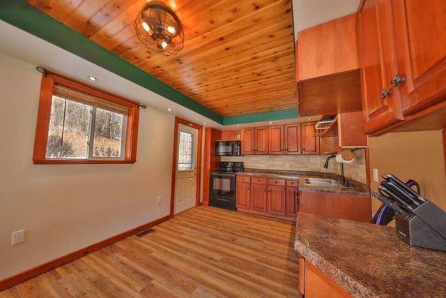 32818 Bogus Valley Lane, Muscoda, WI 53573
