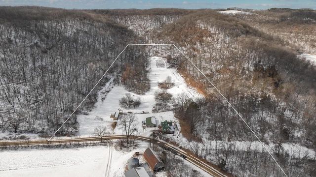 32818 Bogus Valley Lane, Muscoda, WI 53573