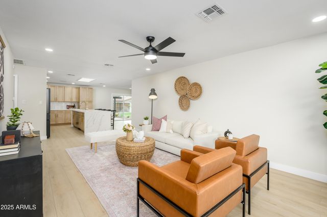 1985 E CARSON Drive, Tempe, AZ 85282