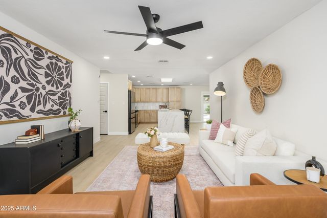 1985 E CARSON Drive, Tempe, AZ 85282