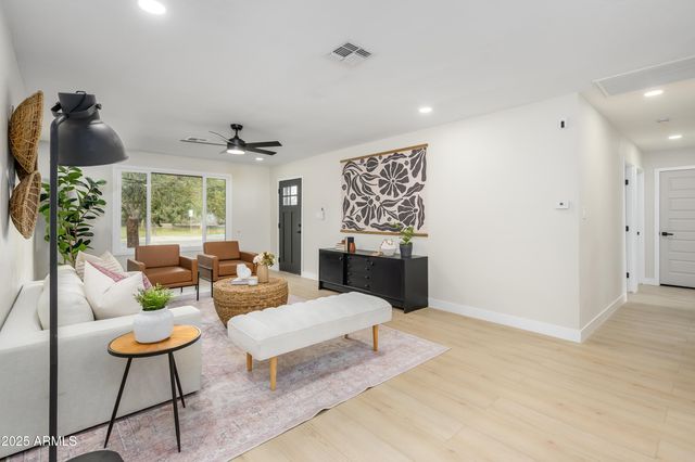 1985 E CARSON Drive, Tempe, AZ 85282