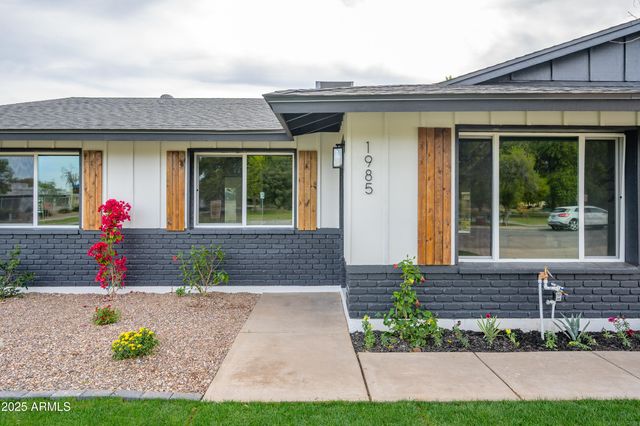 1985 E CARSON Drive, Tempe, AZ 85282