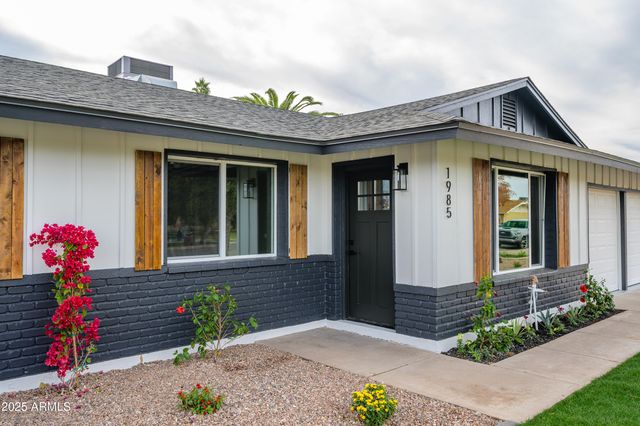 1985 E CARSON Drive, Tempe, AZ 85282