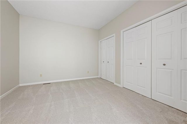 6724 W 126th Court, Leawood, KS 66209