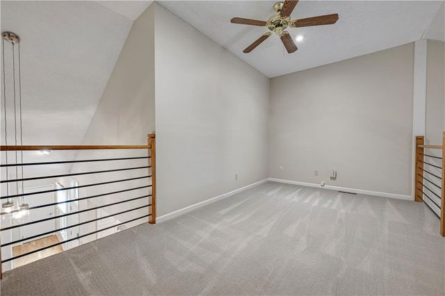 6724 W 126th Court, Leawood, KS 66209