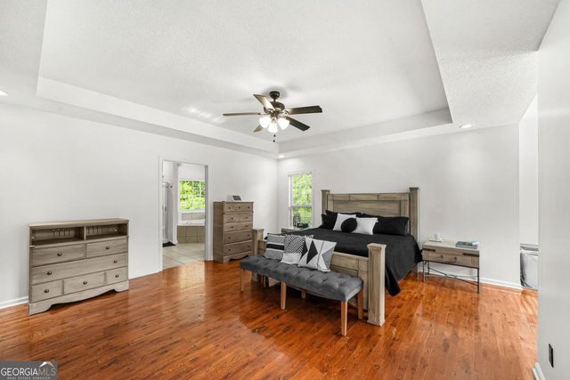 176 Oak Leaf Drive, Carrollton, GA 30116