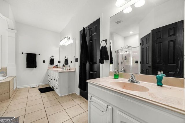 176 Oak Leaf Drive, Carrollton, GA 30116