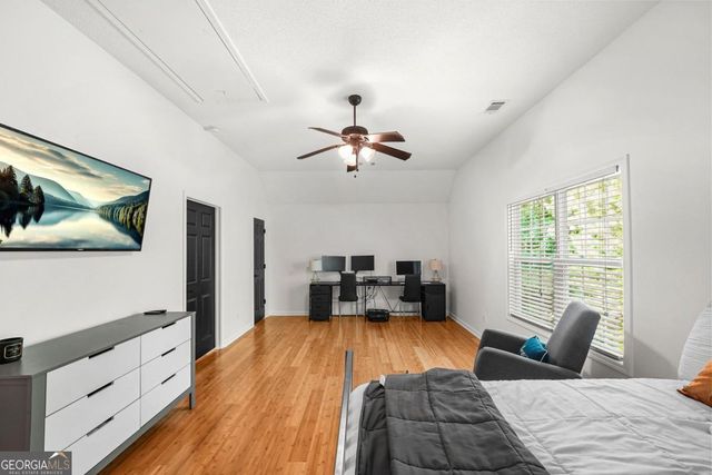 176 Oak Leaf Drive, Carrollton, GA 30116