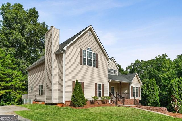 176 Oak Leaf Drive, Carrollton, GA 30116