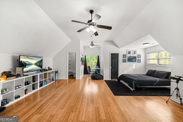 176 Oak Leaf Drive, Carrollton, GA 30116