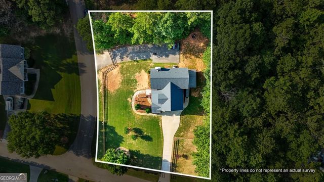 176 Oak Leaf Drive, Carrollton, GA 30116