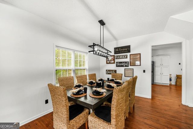 176 Oak Leaf Drive, Carrollton, GA 30116