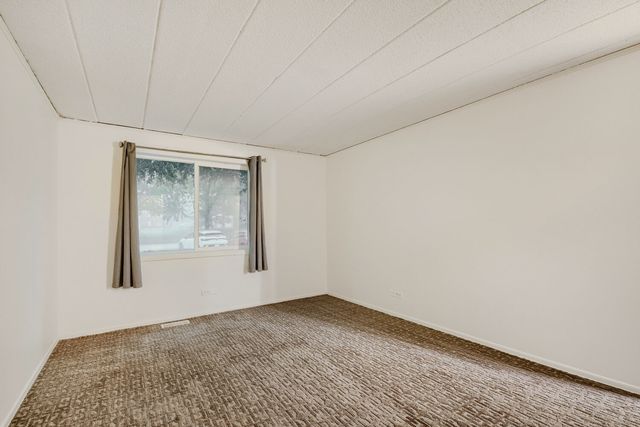 1102 Westover Lane 1A, Schaumburg, IL 60193