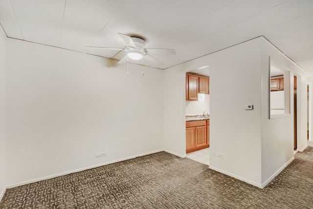 1102 Westover Lane 1A, Schaumburg, IL 60193