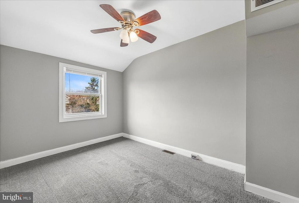 Image 13 of property listing at 1932 DEERING AVE, Baltimore, MD 21230