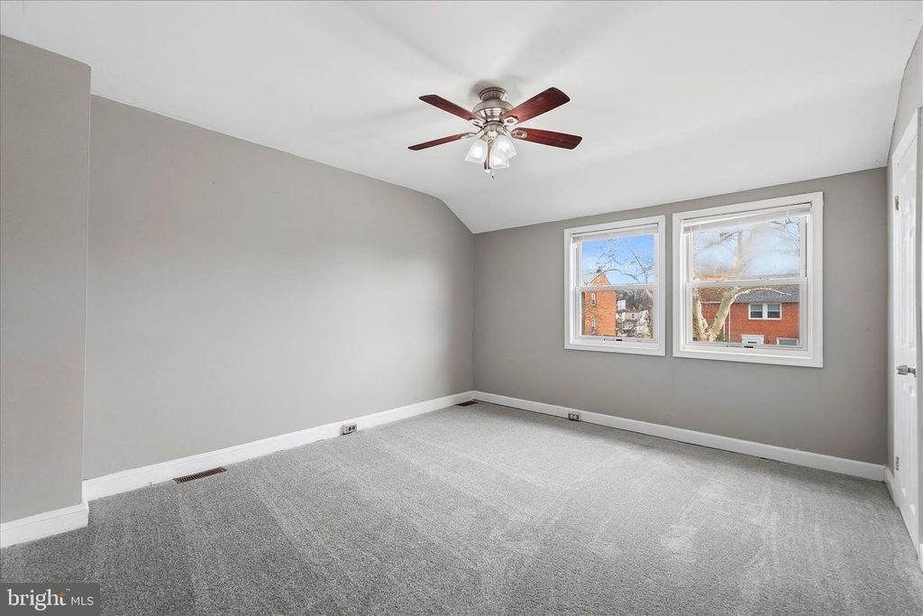 Image 16 of property listing at 1932 DEERING AVE, Baltimore, MD 21230