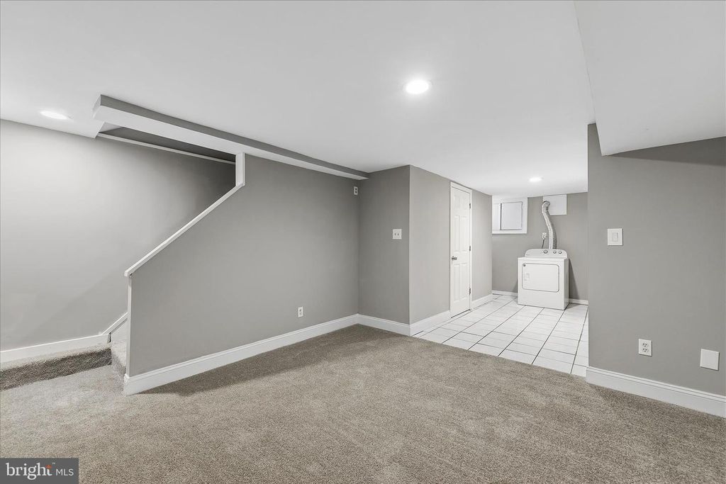 Image 21 of property listing at 1932 DEERING AVE, Baltimore, MD 21230