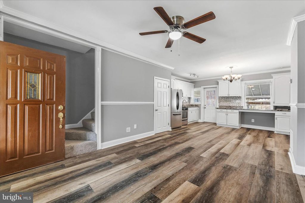 Image 6 of property listing at 1932 DEERING AVE, Baltimore, MD 21230