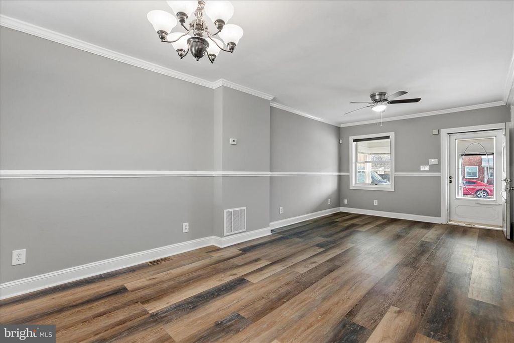 Image 9 of property listing at 1932 DEERING AVE, Baltimore, MD 21230