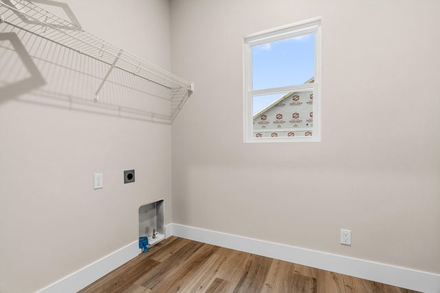 6250 Sturgeon Run, Fruitport Twp, MI 49444