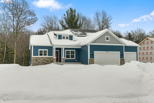 6250 Sturgeon Run, Fruitport Twp, MI 49444