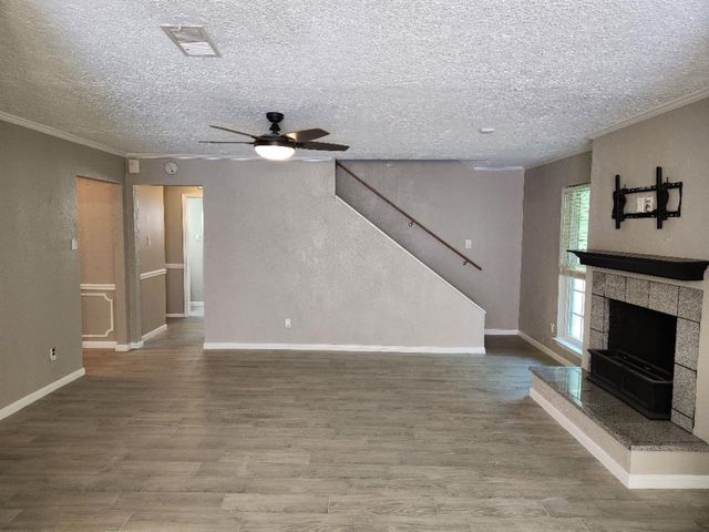 2322 Deer Valley Drive, Spring, TX 77373