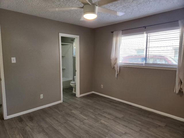 2322 Deer Valley Drive, Spring, TX 77373