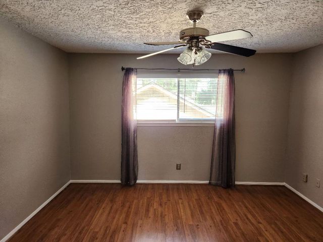2322 Deer Valley Drive, Spring, TX 77373