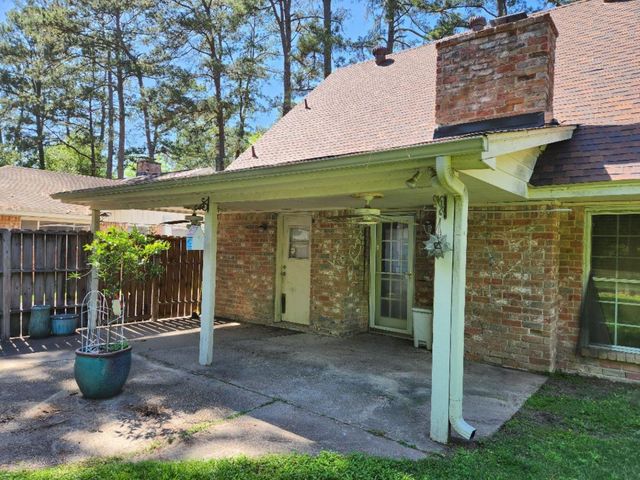 2322 Deer Valley Drive, Spring, TX 77373