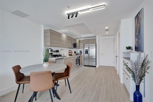 121 NE 34th St 2310, Miami, FL 33137