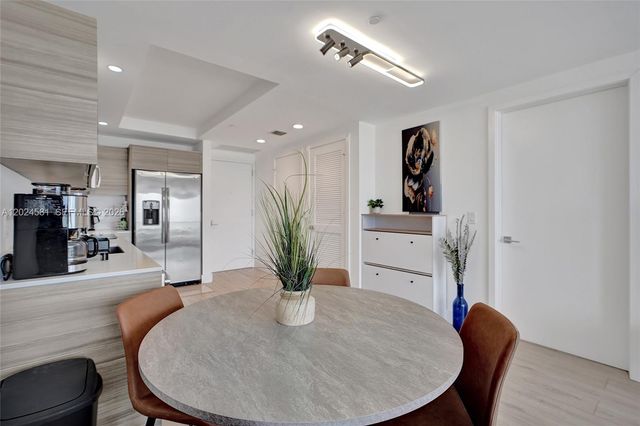121 NE 34th St 2310, Miami, FL 33137