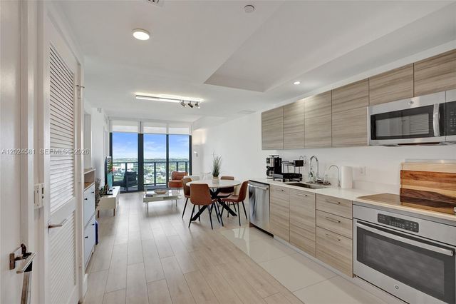 121 NE 34th St 2310, Miami, FL 33137