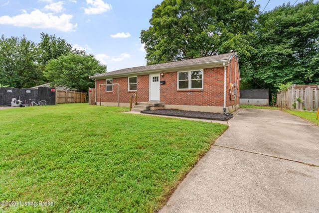 5410 Anatahan Ct, Louisville, KY 40272