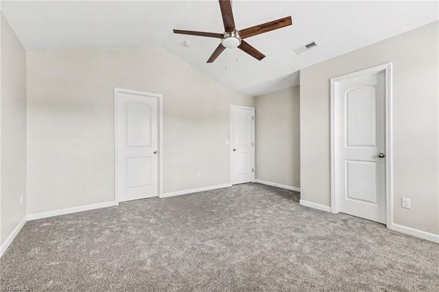 1662 Parkside Meadow Drive, Winston-salem, NC 27127