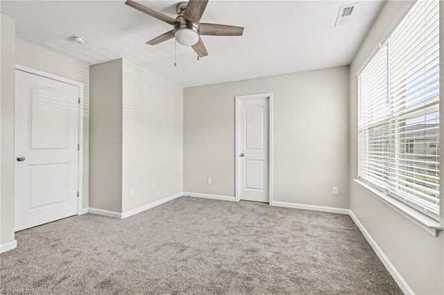 1662 Parkside Meadow Drive, Winston-salem, NC 27127
