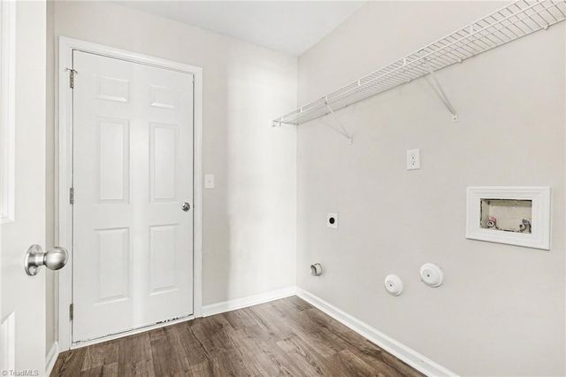 1662 Parkside Meadow Drive, Winston-salem, NC 27127