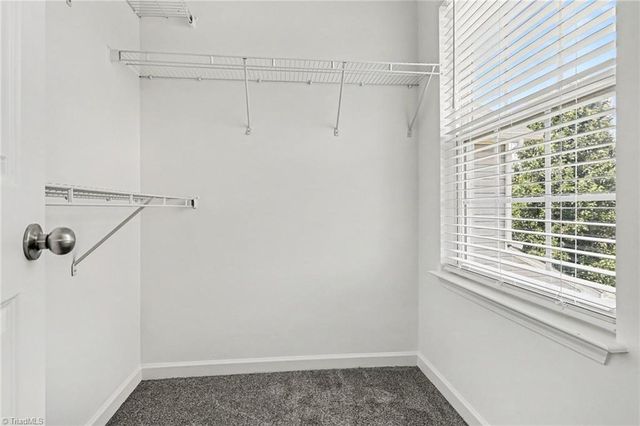 1662 Parkside Meadow Drive, Winston-salem, NC 27127
