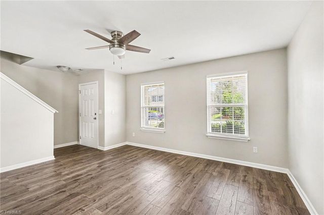 1662 Parkside Meadow Drive, Winston-salem, NC 27127