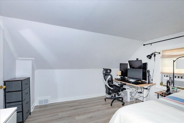 47 Cherry St, Newton, MA 02465