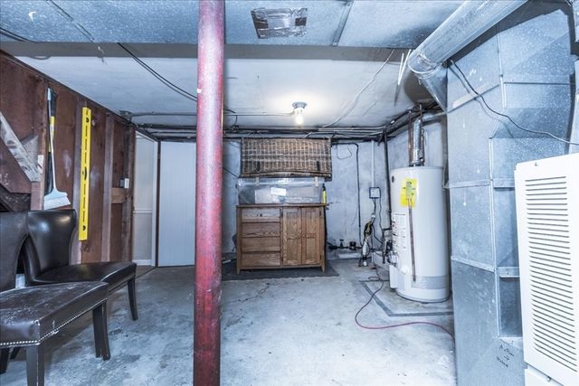 47 Cherry St, Newton, MA 02465