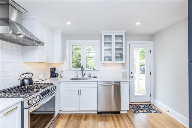 47 Cherry St, Newton, MA 02465